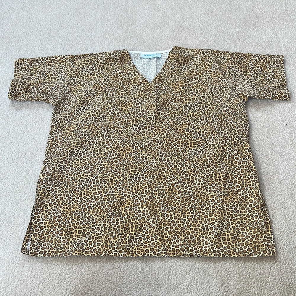 Leopard print short sleeve scrub top